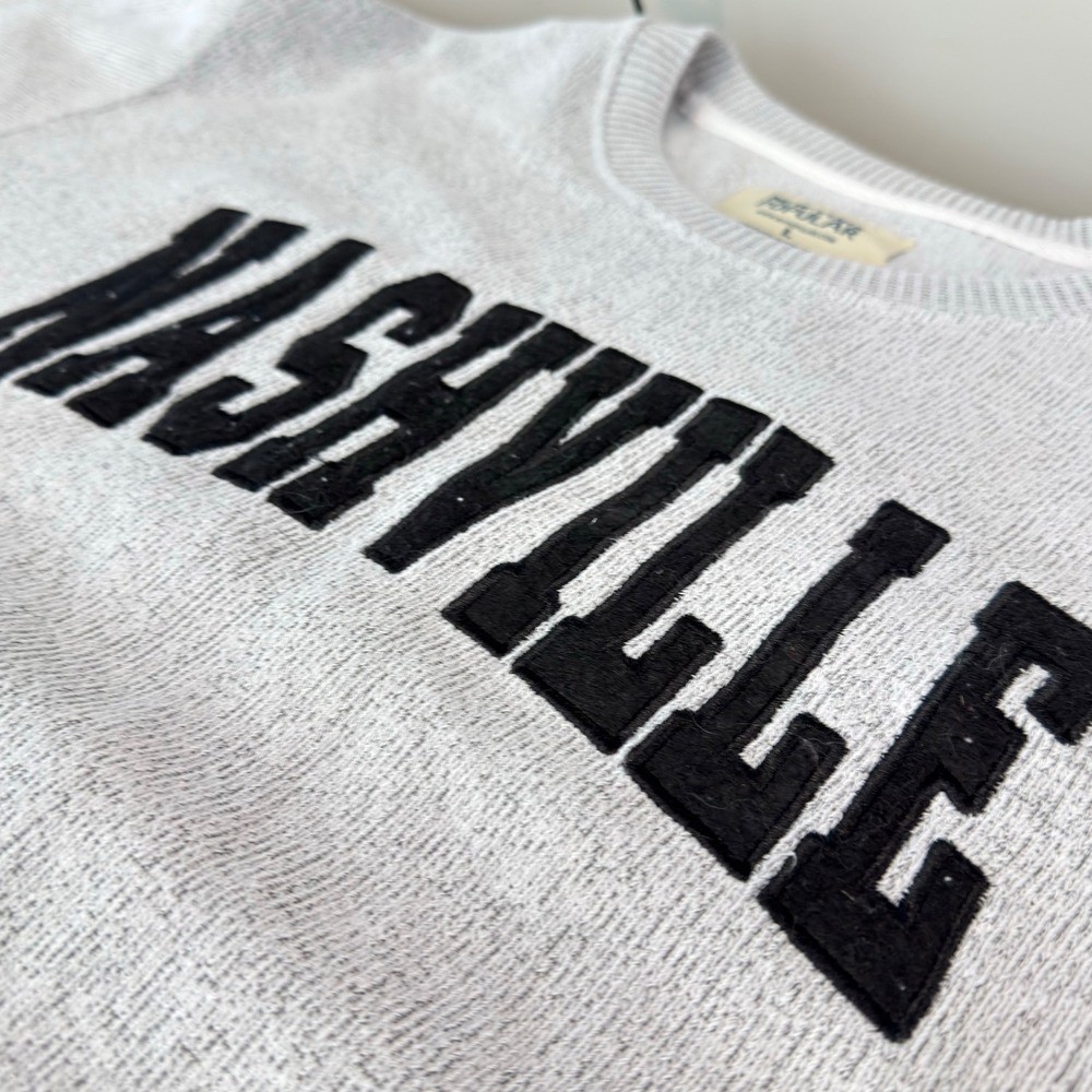 Nashville Sweatshirt Gray Crewneck TN Sleeve Logo Large - Picture 6 of 7